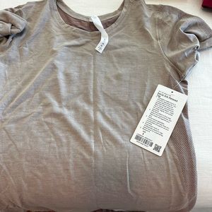 Lululemon aerial silk tee